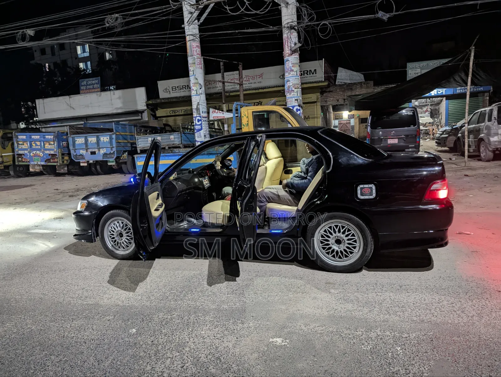 টয়োটা করোলা ১৯৯৪ কালো