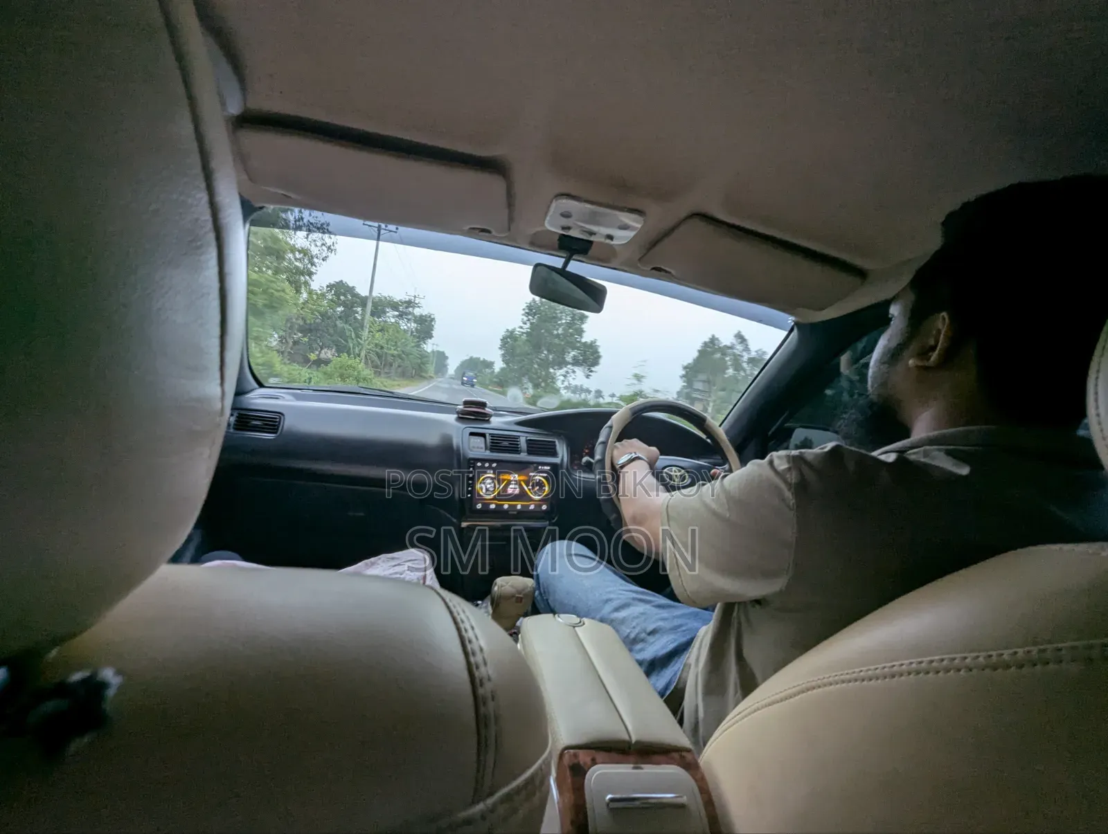 টয়োটা করোলা ১৯৯৪ কালো