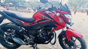 হোন্ডা হরনেট ২.০ ২০২১ লাল