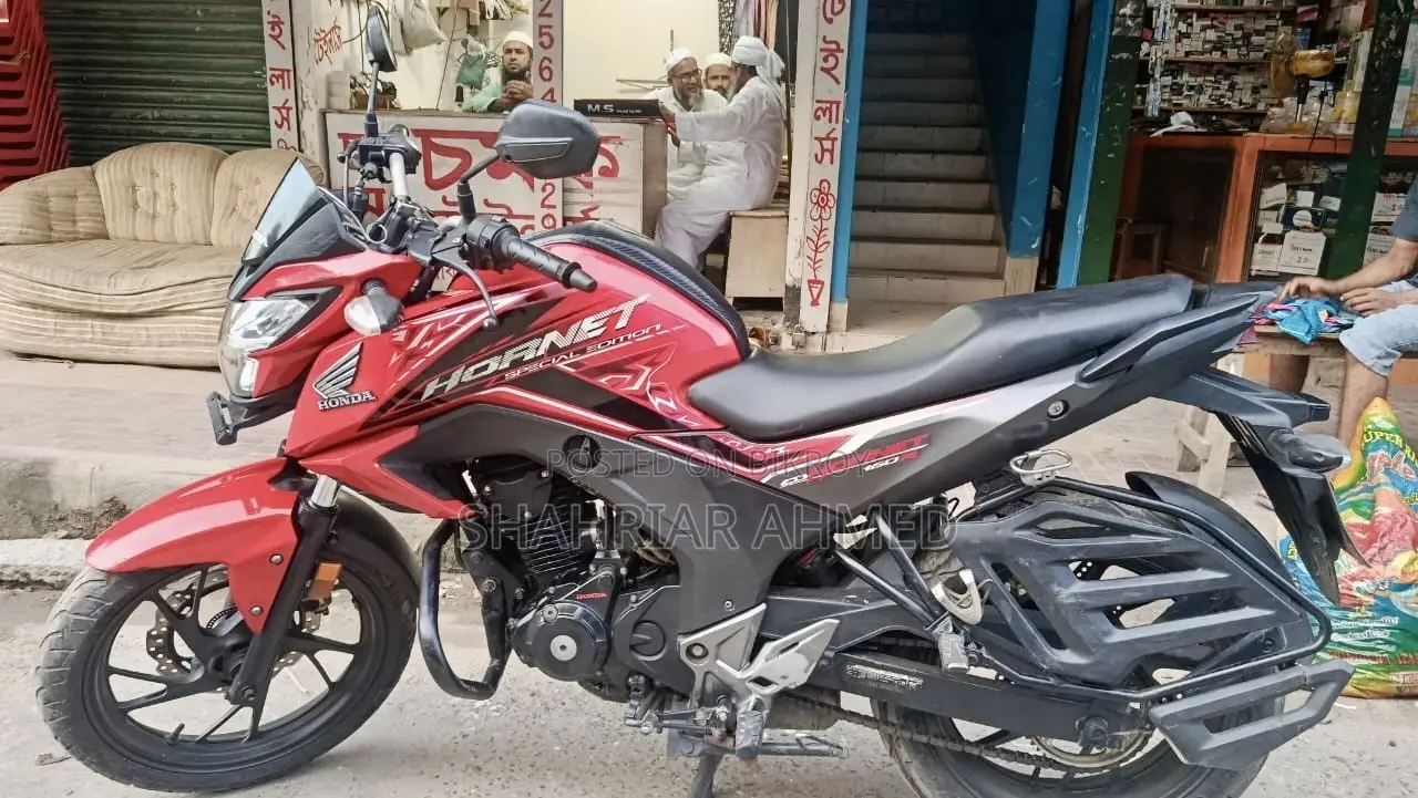 হোন্ডা হরনেট ২.০ ২০২১ লাল