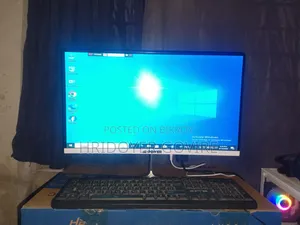 Desktop Computer 16GB AMD Ryzen 5 SSD 256GB