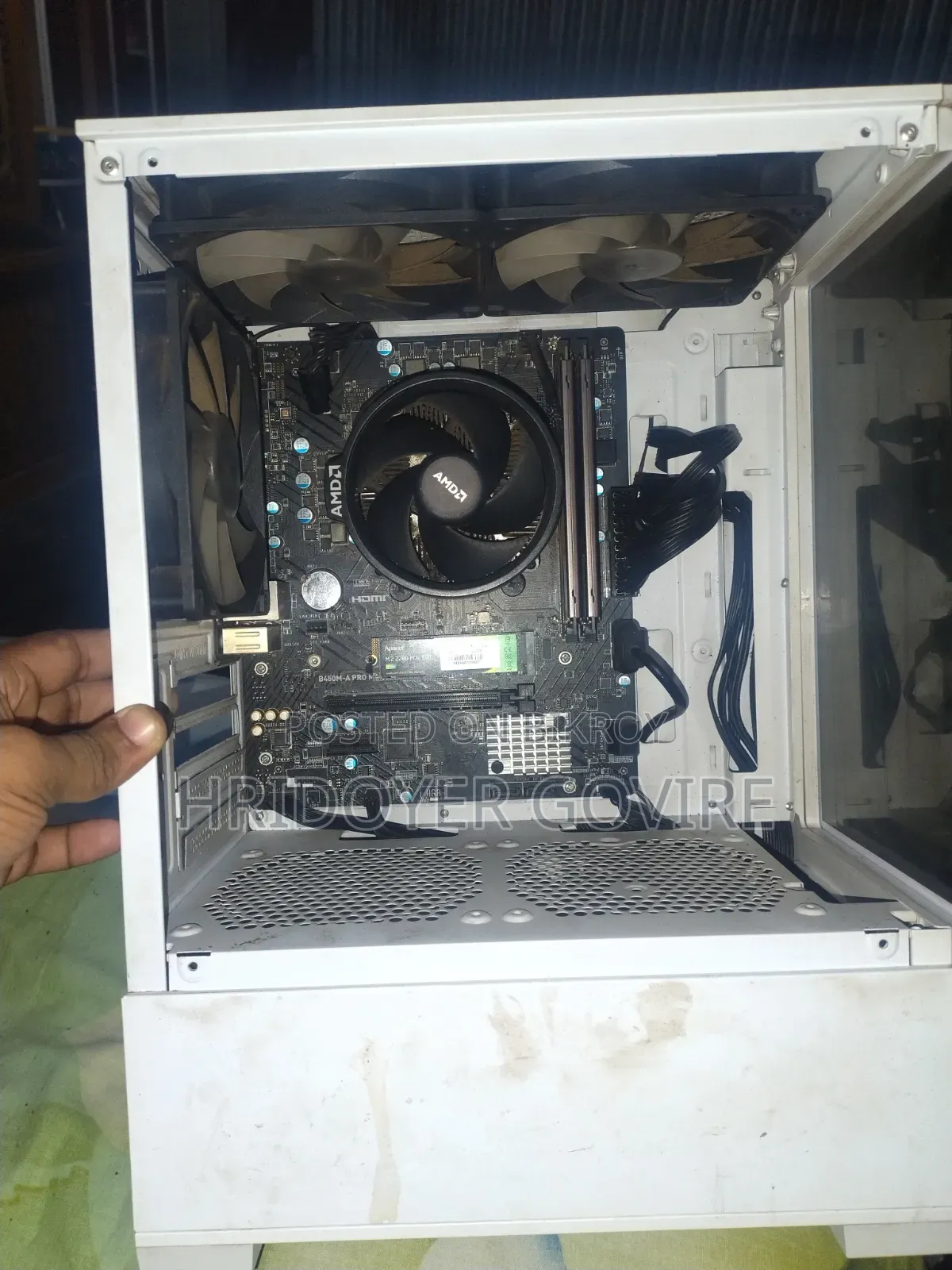 Desktop Computer 16GB AMD Ryzen 5 SSD 256GB