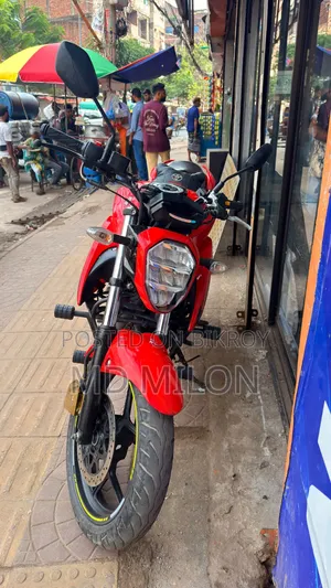সুজুকি জিক্সার ২০২৪ রেড