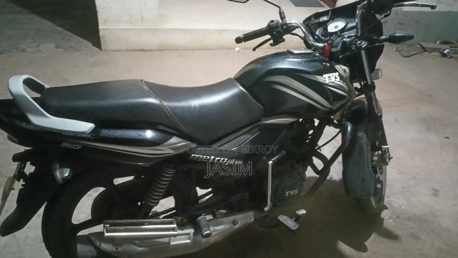 TVS Metro Plus ২০১৬ কালো