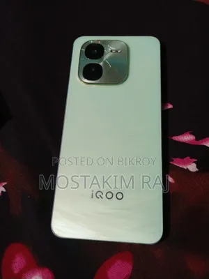 iQOO Z9x 256 GB Green