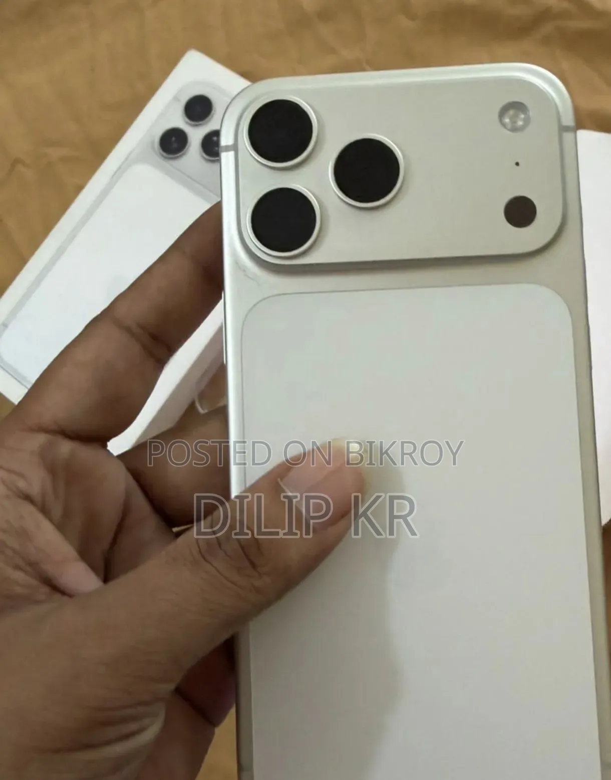 অ্যাপল আইফোন ১৭ প্রো ৫১২ জিবি সিলভার