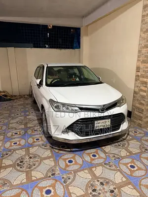 টয়োটা এক্সিও ২০১৬ সাদা