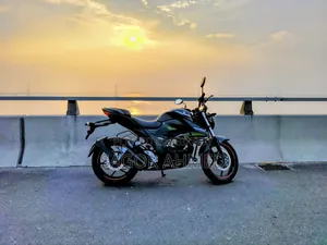 সুজুকি জিক্সার ২০২৬ ব্ল্যাক