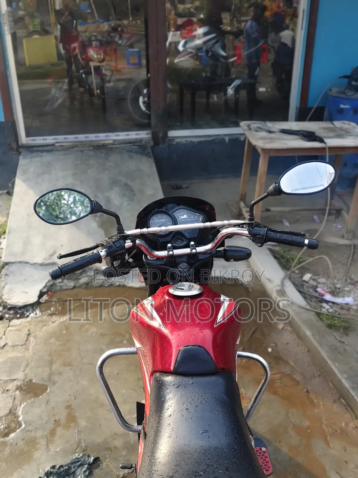 TVS Metro 2012 Red