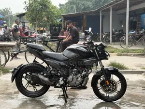 Hero Xtreme 125R 2025 Black