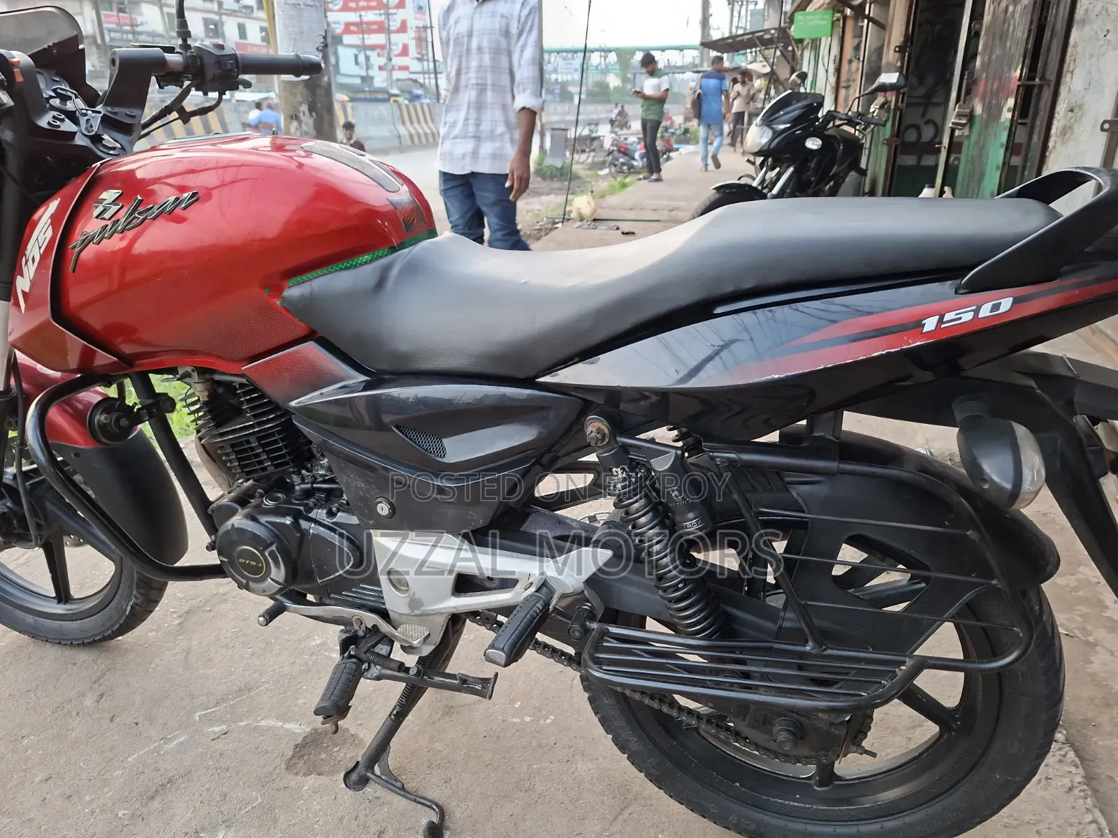 Bajaj Pulsar 150 2011 Red