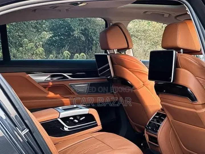 BMW 7 Series 2019 Gray
