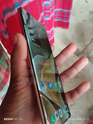 ভিভো ভি৪০ ৫জি ২৫৬ জিবি গোল্ড