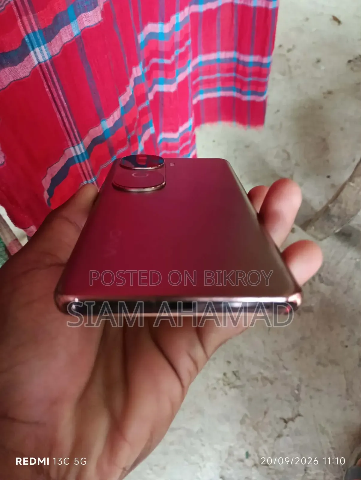 ভিভো ভি৪০ ৫জি ২৫৬ জিবি গোল্ড