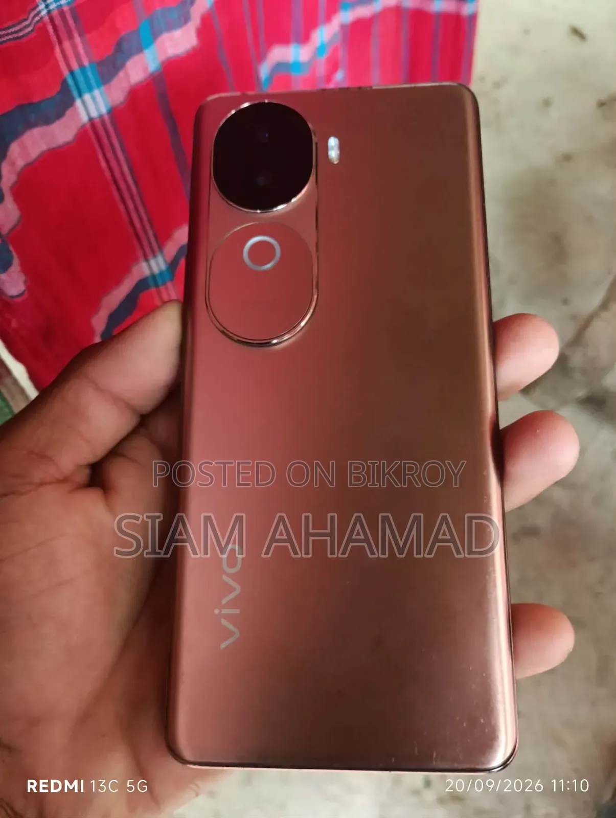 ভিভো ভি৪০ ৫জি ২৫৬ জিবি গোল্ড
