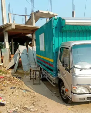 Toyota Dyna Delivery Van 2020 14 Feet Body
