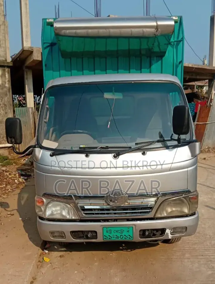Toyota Dyna Delivery Van 2020 14 Feet Body