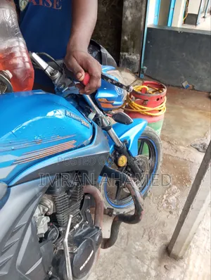 রানার এক্সট্রিট ১৫০ ২০১৮ ব্লু
