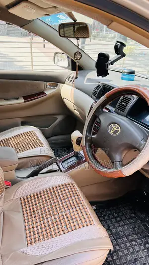 Toyota Corolla 1.5 Sedan Automatic 2002 Gold