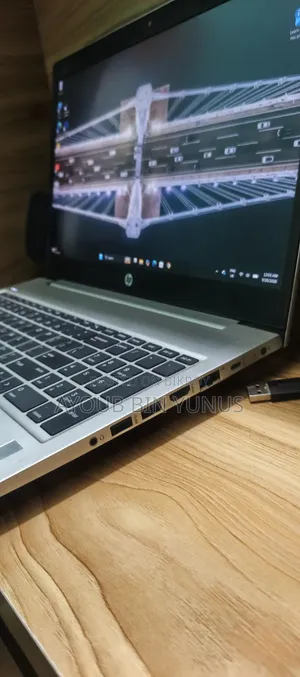 Laptop HP ProBook 450 G6 8GB Intel Core i5 HDD+SSD 750GB