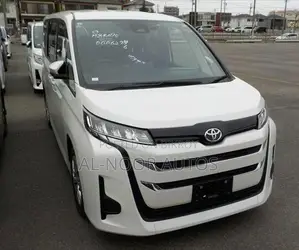 Toyota Noah 2022 Pearl