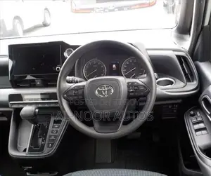 Toyota Noah 2022 Pearl