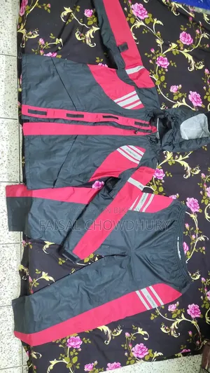 প্রিমিয়াম ওয়েদার রেইন কোট
