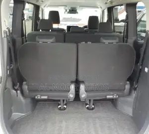 Toyota Noah 2022 Pearl