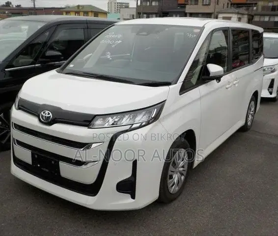 Toyota Noah 2022 Pearl
