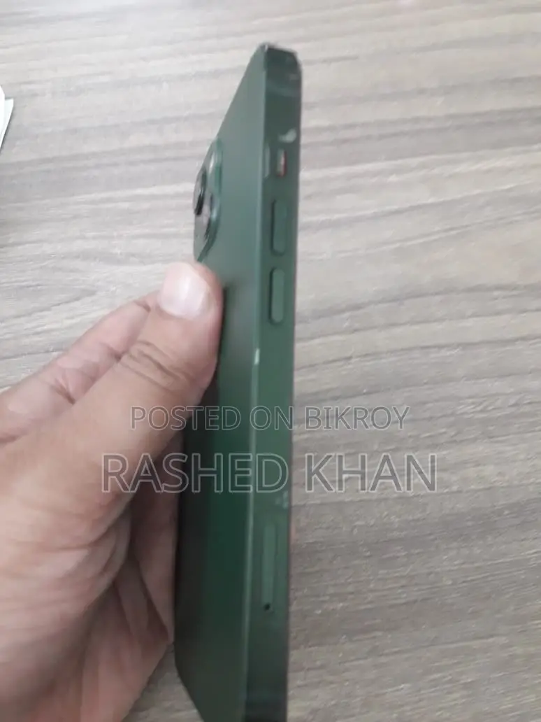 Apple iPhone 13 128 GB Green