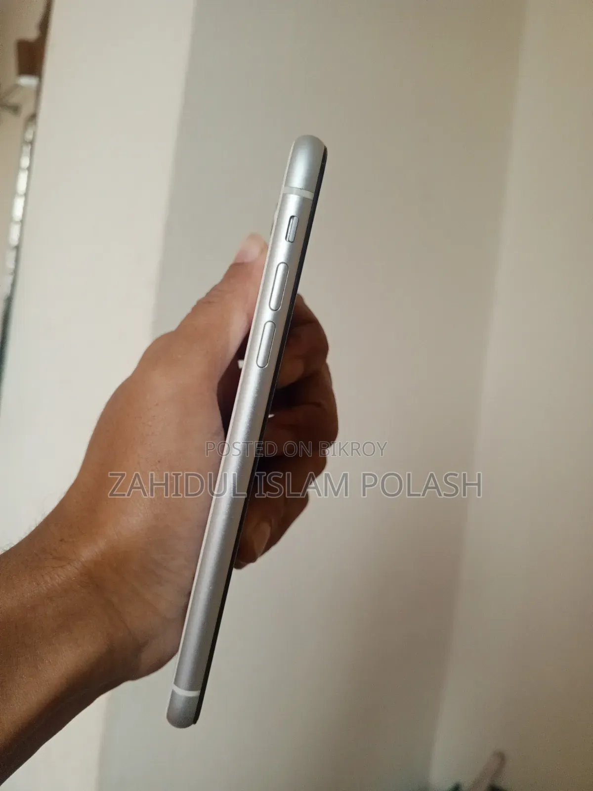 New Apple iPhone XR 128 GB White