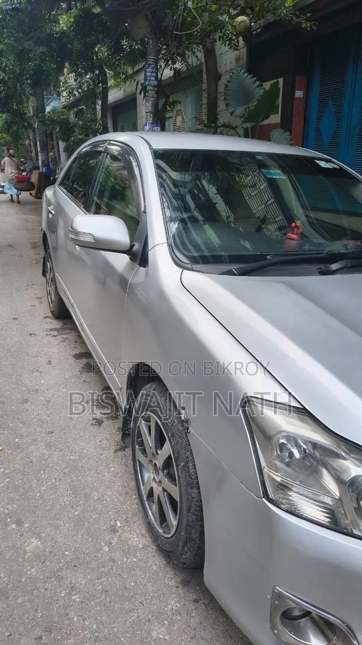 টয়োটা প্রিমিও ২০০৯ সিলভার