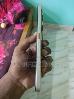 Realme 128 GB Silver