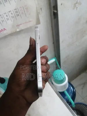 অ্যাপল আইফোন ১২ ১২৮ জিবি গোল্ড