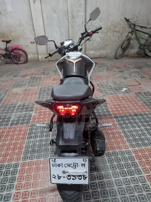 হিরো থ্রিলার ১৬০আর রিফ্রেশ ২০২৪ সাদা