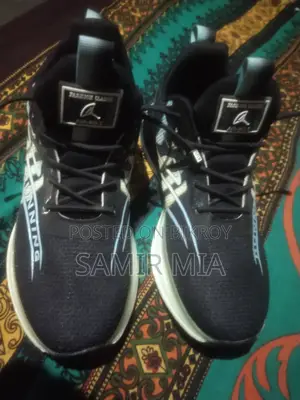 Running Shoe