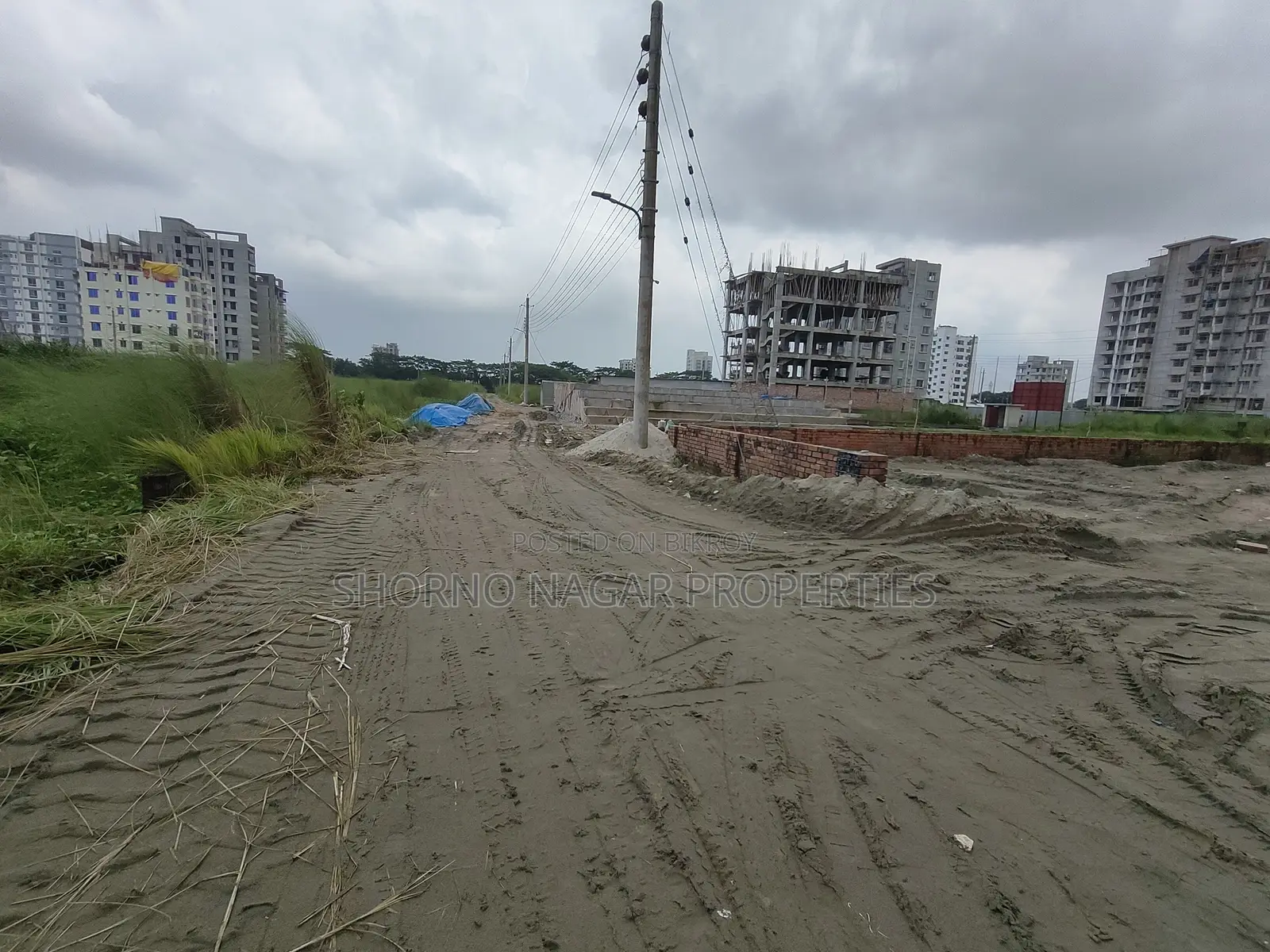 বসুন্ধরার স্বপ্ন নগর টাওয়ারে ৪-বেডরুমের অ্যাপার্টমেন্ট বিক্রয়ের জন্য