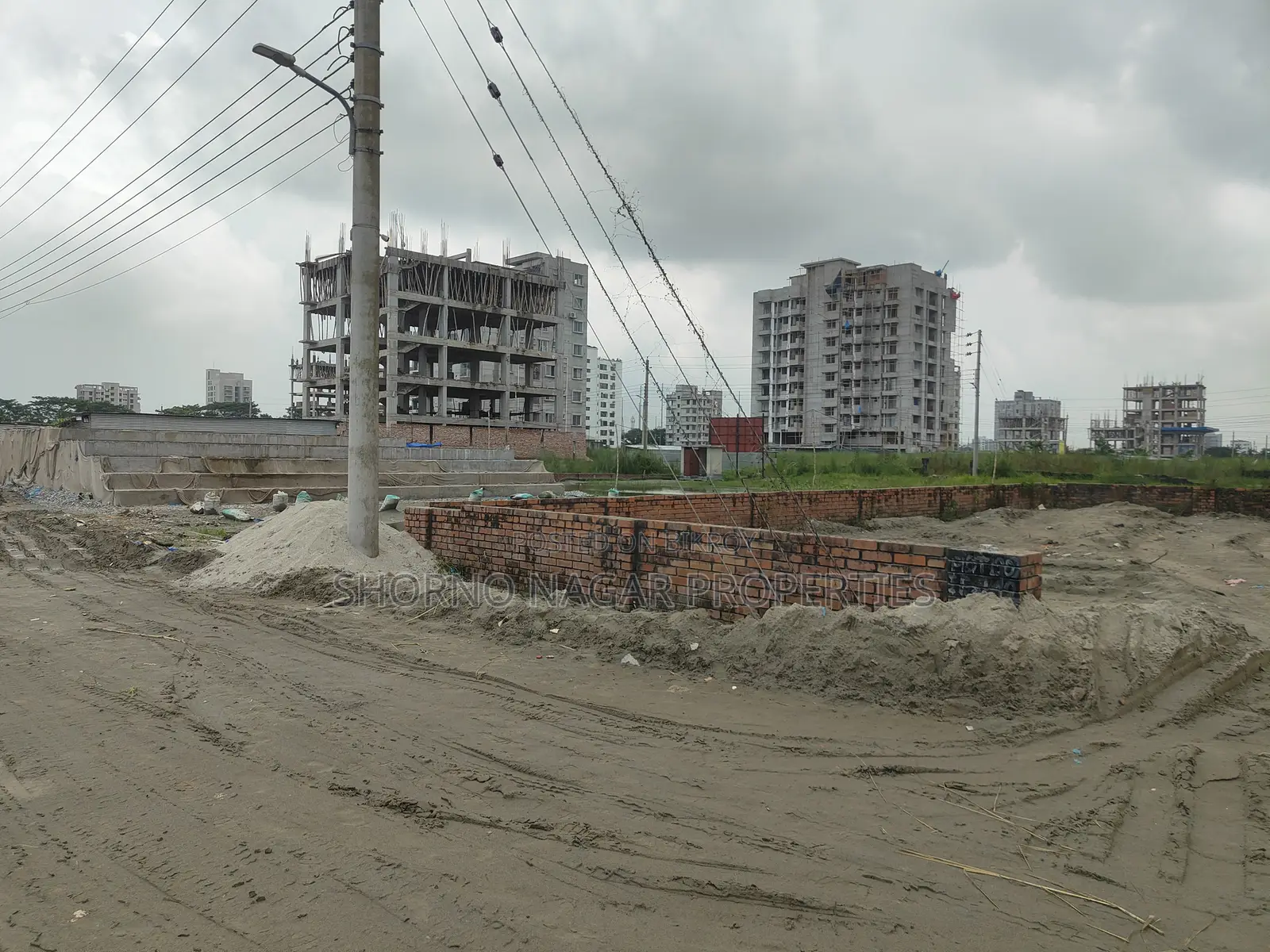 বসুন্ধরার স্বপ্ন নগর টাওয়ারে ৪-বেডরুমের অ্যাপার্টমেন্ট বিক্রয়ের জন্য