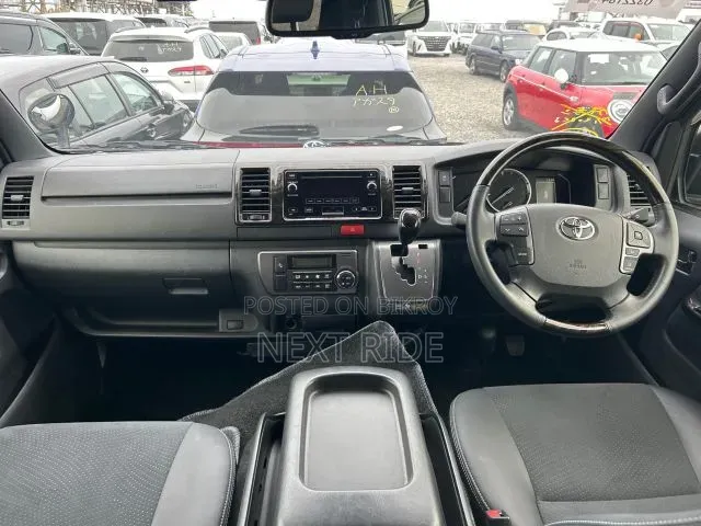 Toyota HiAce 2020 White