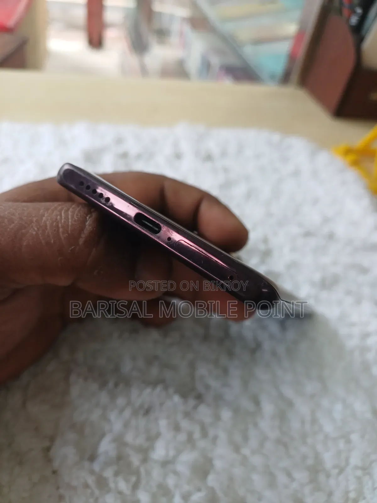 Vivo 128 GB Red