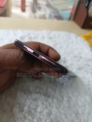 Vivo 128 GB Red