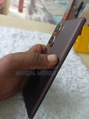 Vivo 128 GB Red