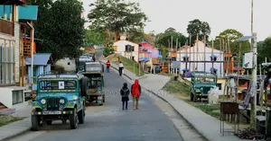ক্যানন ১৩০০ডি লেন্সসহ