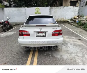 Toyota Corolla X 1.3 Automatic 2000 White