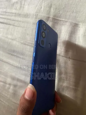 টেকনো ৩২ জিবি নীল