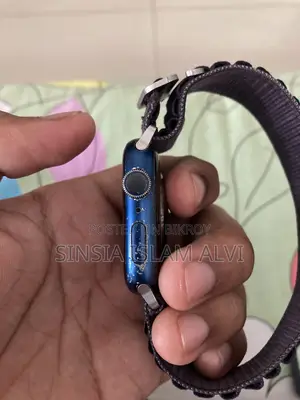 অ্যাপল ওয়াচ সিরিজ ৬ (৪৪ মিমি)