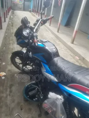 বাজাজ ডিসকভার ১০০ ২০১৮ নীল