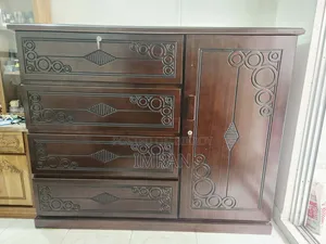 Fresh Condition Wardrobe