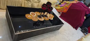 ওয়াও ওয়াও টেবিল