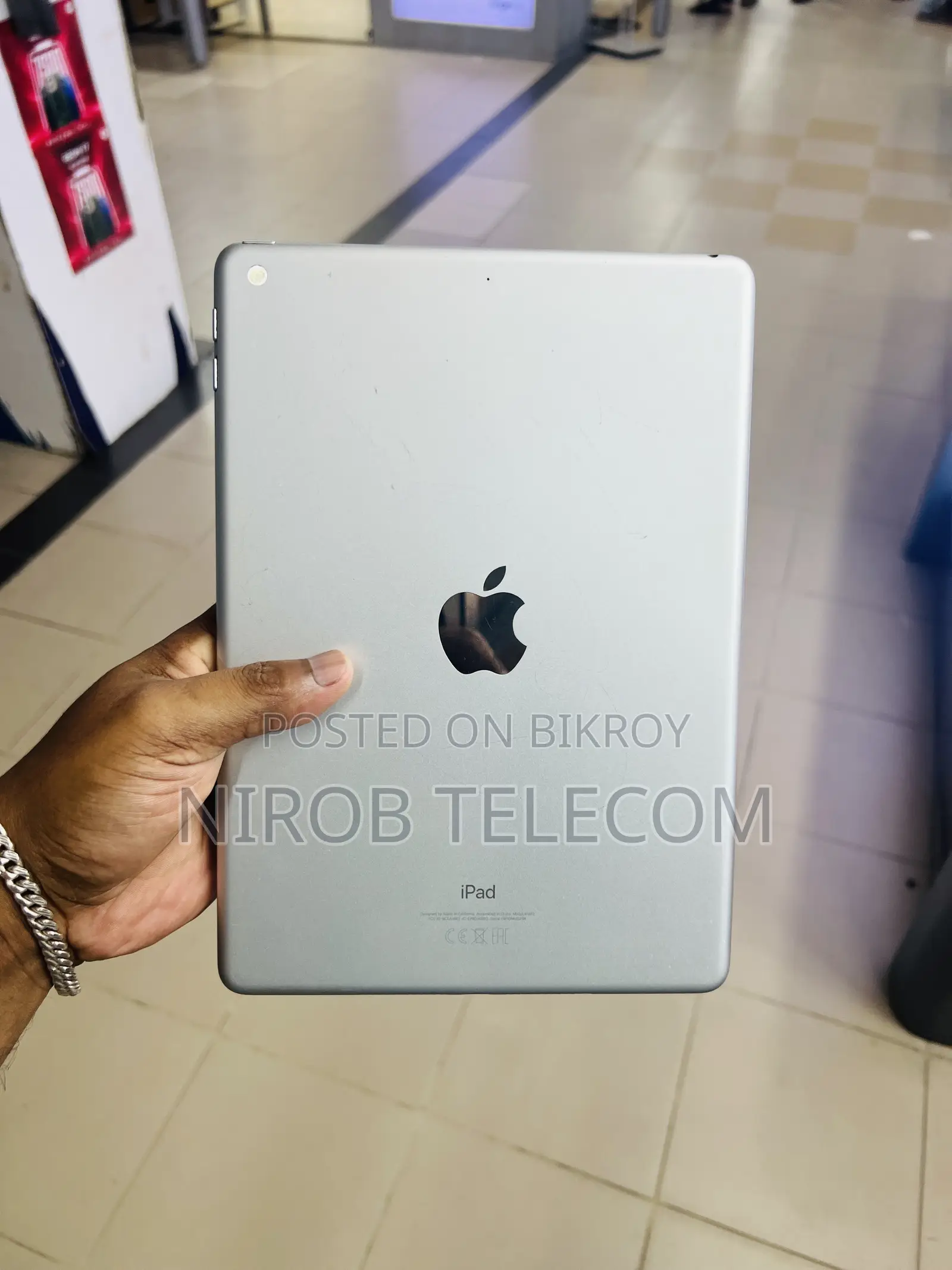 Apple 32 GB Silver